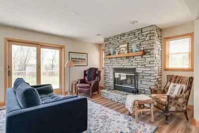 Image de Farm and Lake: Remote Getaway