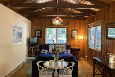 Image de Cozy Cottage Near Scotts Flat Lake