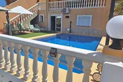 Image de Appartement met Verwarmd Privé Zwembad, Airco en Satteliet tv. Prachtig Uitzicht