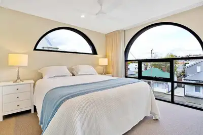 Image de Stunning Apartment in the Cbd with Parking & WiFi