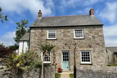 Image de Country cottage with farm animals and hot tub near beaches