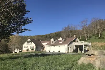 Image de Enchanting Mountain Villa on Extensive Grounds