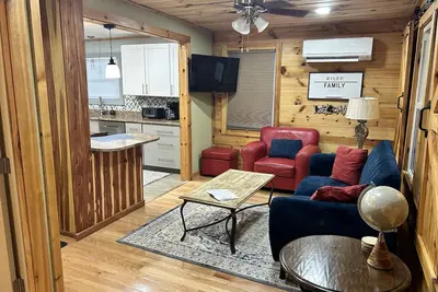 Image de Cozy cottage condo with easy access to Tiec, Hendersonville, Asheville & Boone