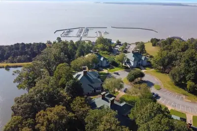 Image de Huge water view 2/2 condo in \"Kingsmill on the James\"