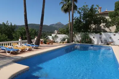 Villa Casa Solvino is modern and detached with beautiful views over the valley