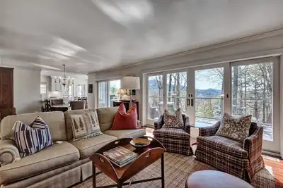 Image de Charming Cashiers Cottage with View of Chimney Rock Adjoining High Hampton