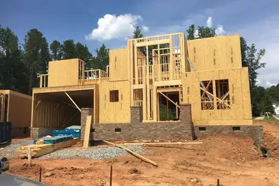Image de New Construction, One Mile from Downtown Davidson