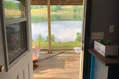 Image de Holpps Pine Ridge Lake tiny house C