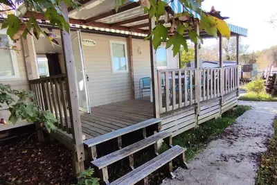 Image de Mobil-home Standard 30 m² (3 chambres) + terrasse couverte 12m² 6 personnes