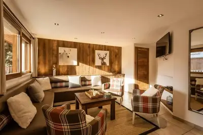 Image de 6 pièces duplex 12 personnes exposé Sud