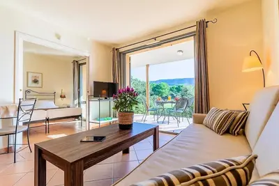 Image de 2 pièces 4 personnes Premium