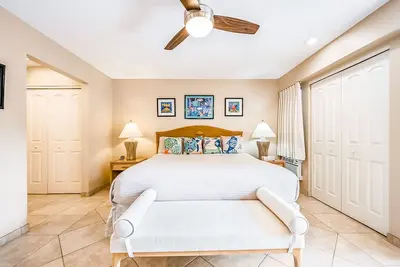 Image de Tropical condo & ground-floor lanai with pools & hot tub - snorkel, surf, swim