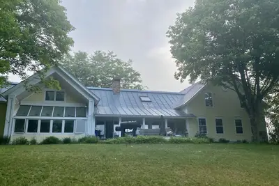 Image de Vermont farm animal sanctuary 6 bedroom house