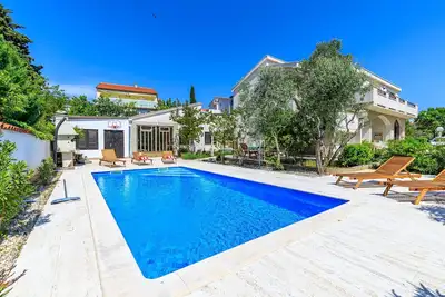 Image de Exclusive Pool Escape Near Sea, Krk, Croatia