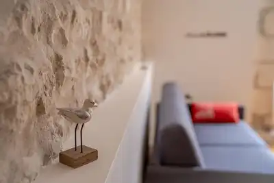 Image de Cosy nest T2 downtown market La Rochelle