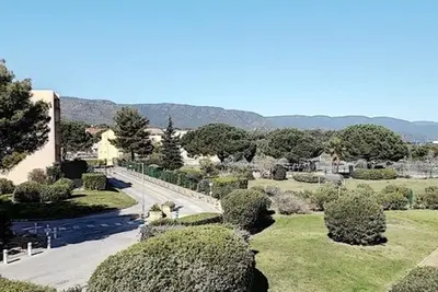 Image de T2 avec piscine, tennis et accès plage direct, La Favière - Bormes les Mimosas