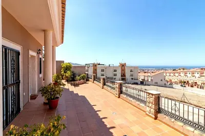 Image de Superb view for 8 people in Mediterranean style