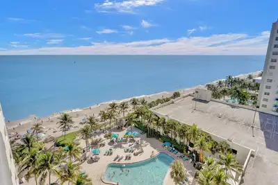 Image de 🔆Luxury Beach condo Ocean view 2 Bdr @Tides Resort