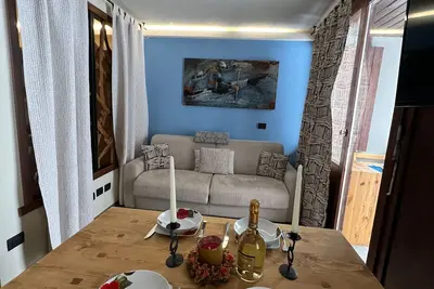 Image de Apartment 5 - Blue Moon
