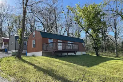 Image de Large Cabin Sleeps 10