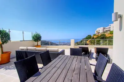 Image de 1090 - Los Monteros Samara Hill Penthouse