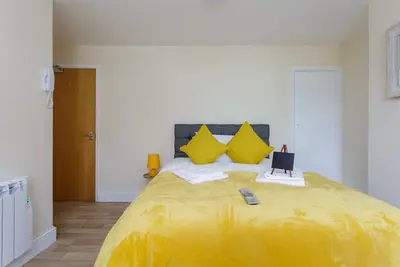 Image de St Mary's Modern Central Huge Studio Apartments