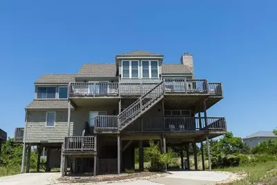 Image de Ships Watch Resort Get-a-way at the Chapman