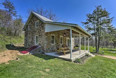 Image de Patio & Fire Pit: Idyllic Cottage in Hellertown!