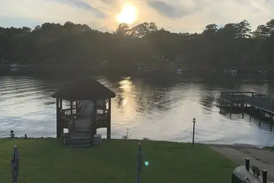 Image de Serenity Place - 3 Br 2 Ba home, sleeps 8, on gorgeous Lake Murray