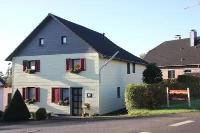 Image de Ferienhaus Eifelbach für 4 Pers. mit Kamin in Monschau - 4 Sterne Dtv