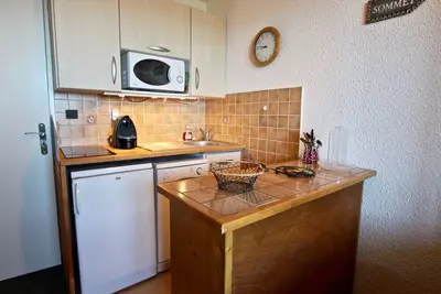 Image de Studio cabine 21m² avec parking privé, 10ème étage Charmousse