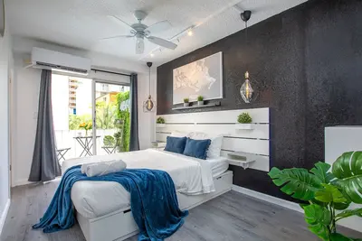 Image de ★ Oasis Luxury Condo, Steps away from the beach 🏖