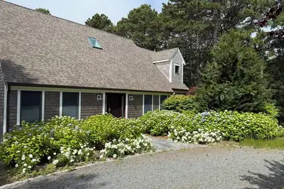 Recently Renovated Sprawling Home (2424)