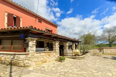 Image de Holiday House Karla in Krunčići