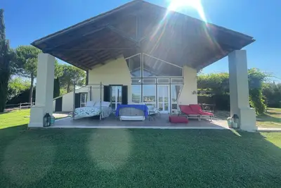 Villa entourée de verdure avec piscine à dix minutes de la mer de Capalbio