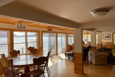 Image de \" Willogap\" Lakefront house great mountain views close to two major ski area's