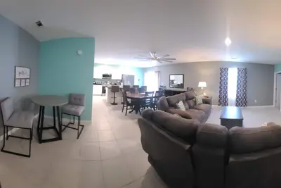 Image de New 4 Bedroom 2 Bath Home