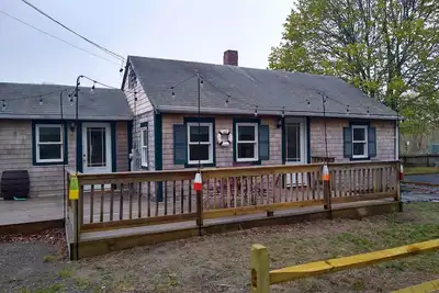 Image de Promo 5% Monthly Discount! \nThe Napoleon House at Wellfleet Center