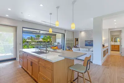 Image de Maui Resort Rentals: 6 Total Bedrooms at Kaanapali’s Newest Luxury Residences, Steps from Beach & Resort Amenities!