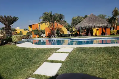 Image de Confortable weekend house with pool, barbecue, jacuzzu