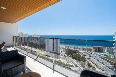 Image de Sunset Waves 18-35