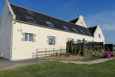 Image de Gîte 5 chambres à 5 mn de Roscoff avec vue sur la mer