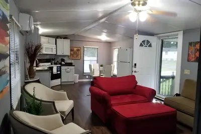 Image de Enjoy the charm of Rush Kentucky on a quite and relax setting or go off-roading