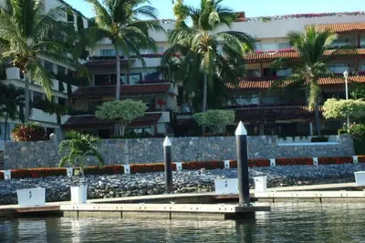 Image de Strand, Golf, Yachthafen an Mexiko's Schönstem Badeort. Ixtapa-zihuatanejo