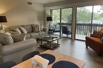 Image de The Pinehurst Perch - Pool in complex