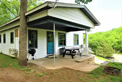 Image de Cabin 2 at Kentucky Lake's  Lynnhurst Family Resort