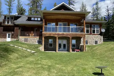 Image de Cottage on Beautiful Tie Lake with A/C and Hot Tub