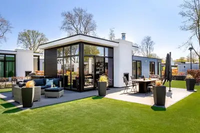 Image de Luxus Cube mit Meerblick am Veluwemeer