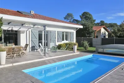 Image de Belle maison de vacances privée avec piscine privée, Wifi, Tv, terrasse et parking