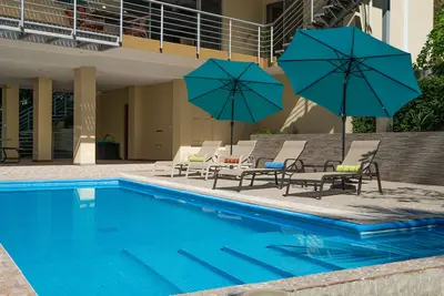 Image de Good Times and Tan Lines, Heart of Manuel Antonio, 3bd